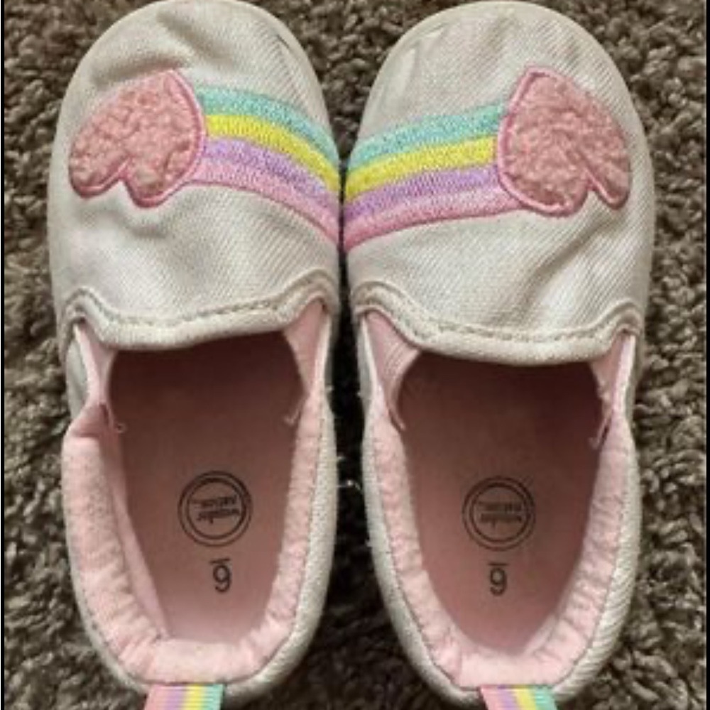 Toddler girl shoes size 6.